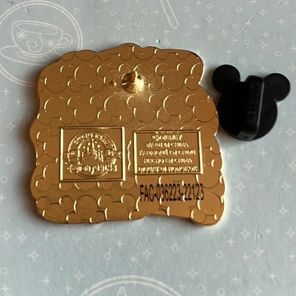 Disney Parks Princess Jasmine Kindness Pin from Aladdin - Picture 3 of 3